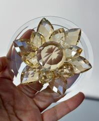 KRİSTAL KAPAKLI NİLÜFER CAM MÜCEVHER KUTU ŞEKERLİK GOLD