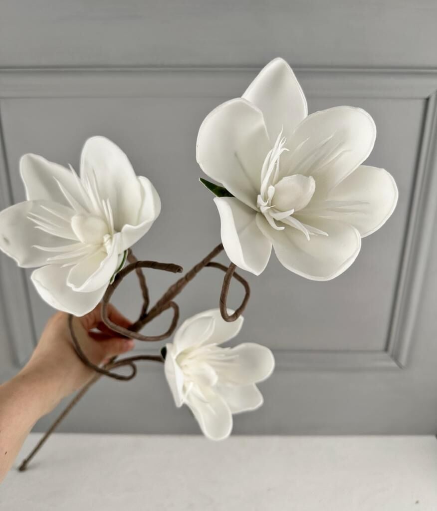 3'LÜ TOMURCUKLU YAPAY LATEKS ÇİÇEK BEYAZ