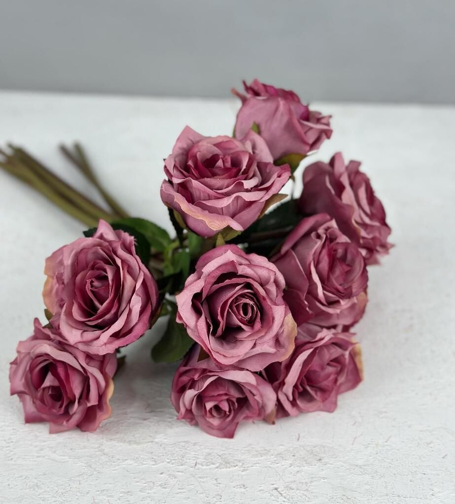 LÜKS DOKULU 11'Lİ YAPAY GÜL BUKETİ GÜL KURUSU