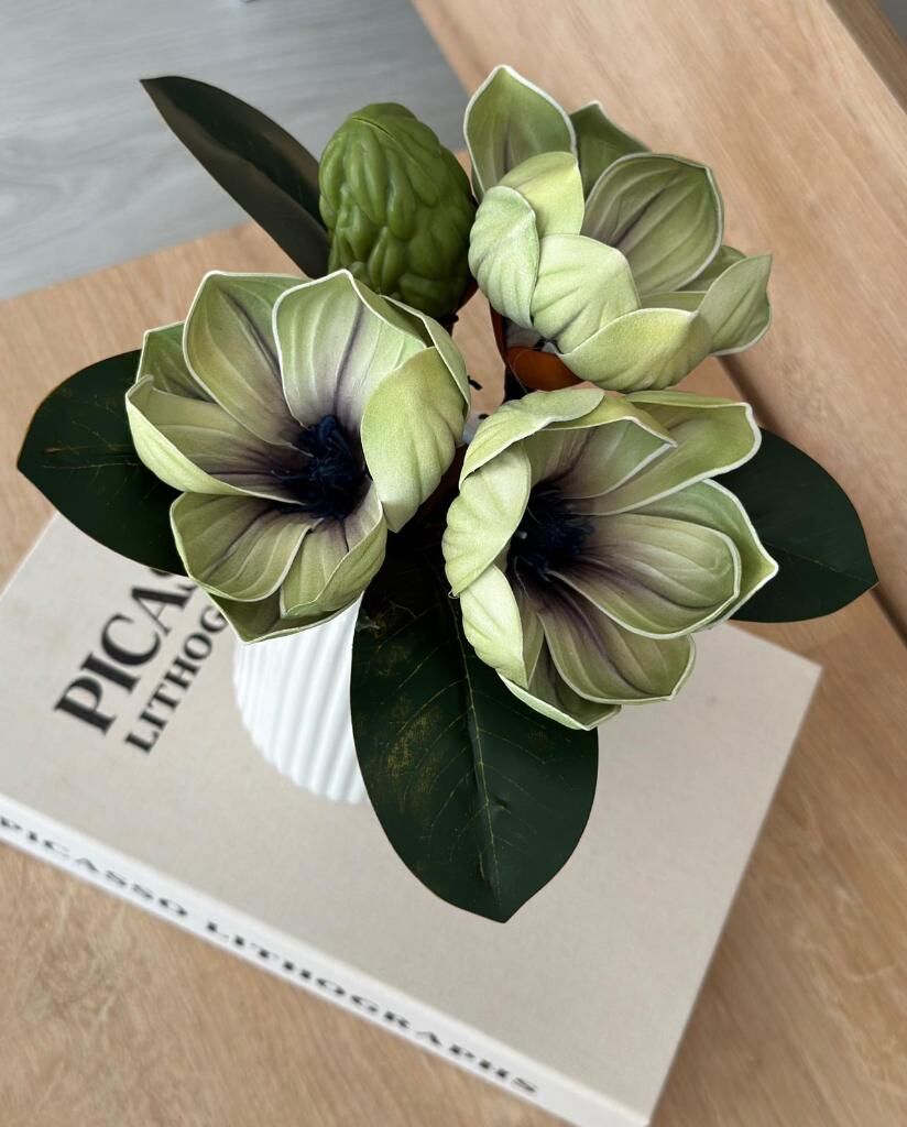 KÜÇÜK BOY LÜKS MANOLYA BUKETİ YEŞİL