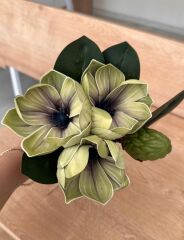 KÜÇÜK BOY LÜKS MANOLYA BUKETİ YEŞİL