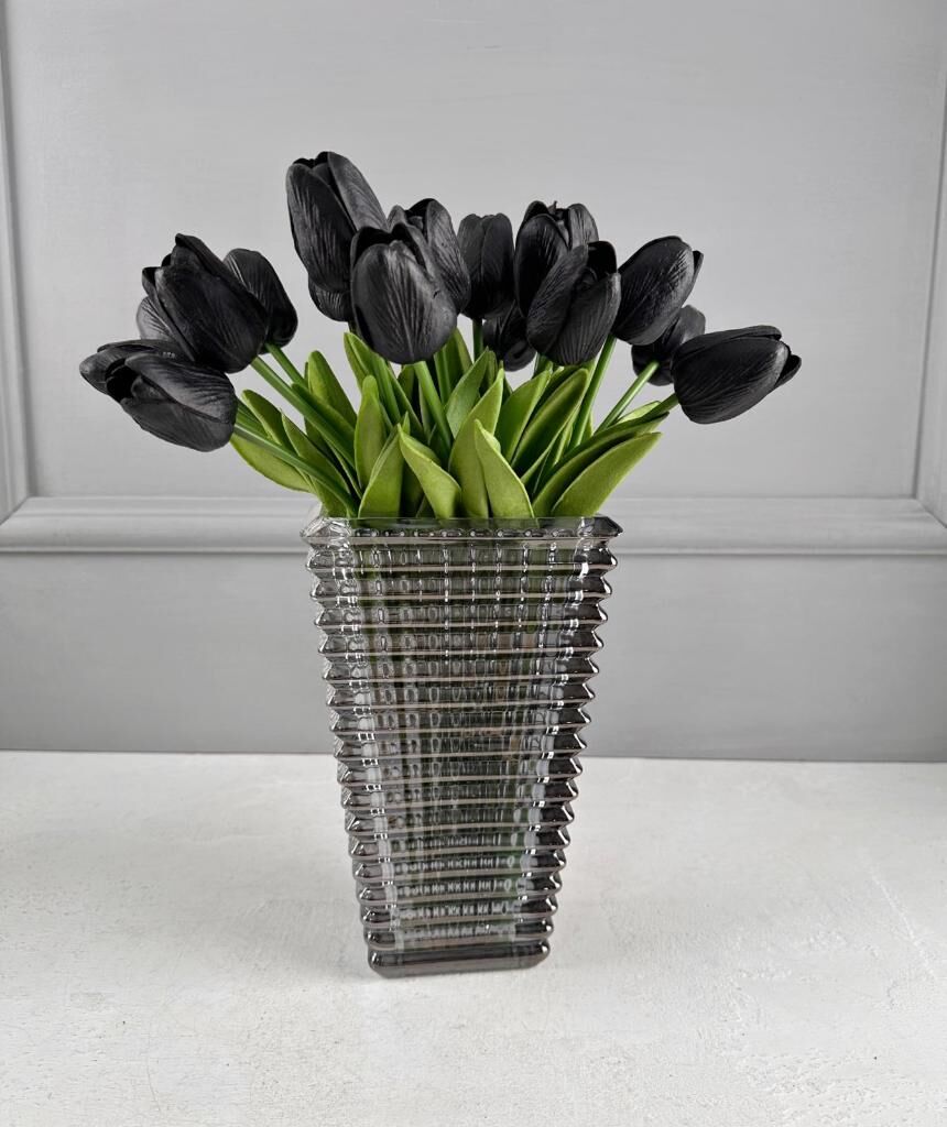 CAM PİRAMİT VAZO FÜME 22x13 CM