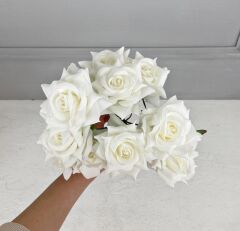 LÜKS KUMAŞ BEYAZ GÜL BUKETİ