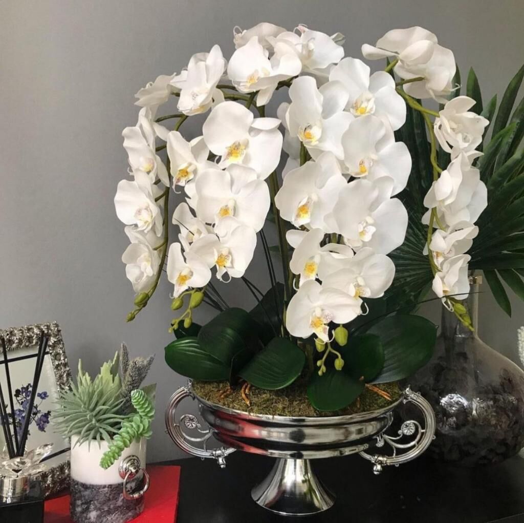 KOLLU BÜYÜK LÜKS VAZO GÜMÜŞ