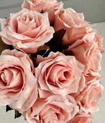 LÜKS DOKULU 11'Lİ YAPAY GÜL BUKETİ PUDRA