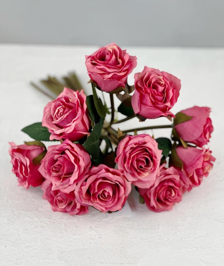 LÜKS DOKULU 11'Lİ YAPAY GÜL BUKETİ KOYU PEMBE