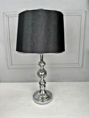 KRİSTAL GÜMÜŞ TOP AYAKLI ABAJUR SİYAH