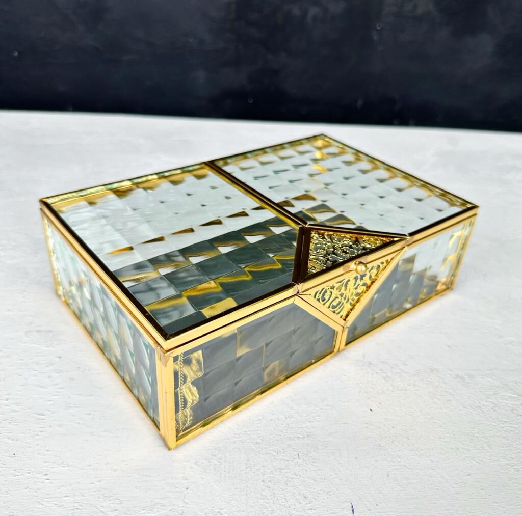 LÜKS PRİZMA CAM MÜCEVHER SÖZ NİŞAN ÇİKOLATA KUTUSU GOLD KÜÇÜK