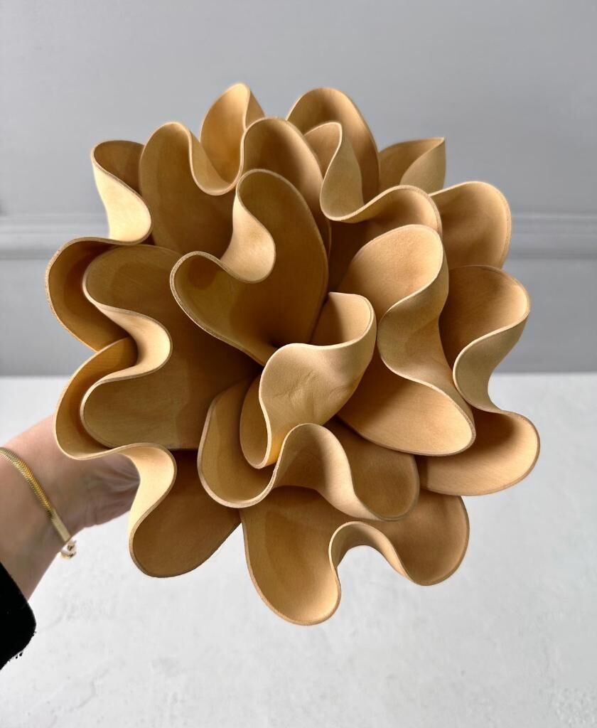 MAT KUM BEJİ YAPAY LATEKS EVA ÇİÇEK