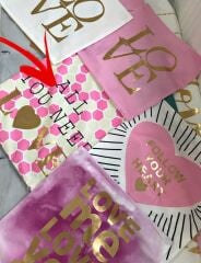 YALDIZLI KILIF ALL YOU NEED LOVE