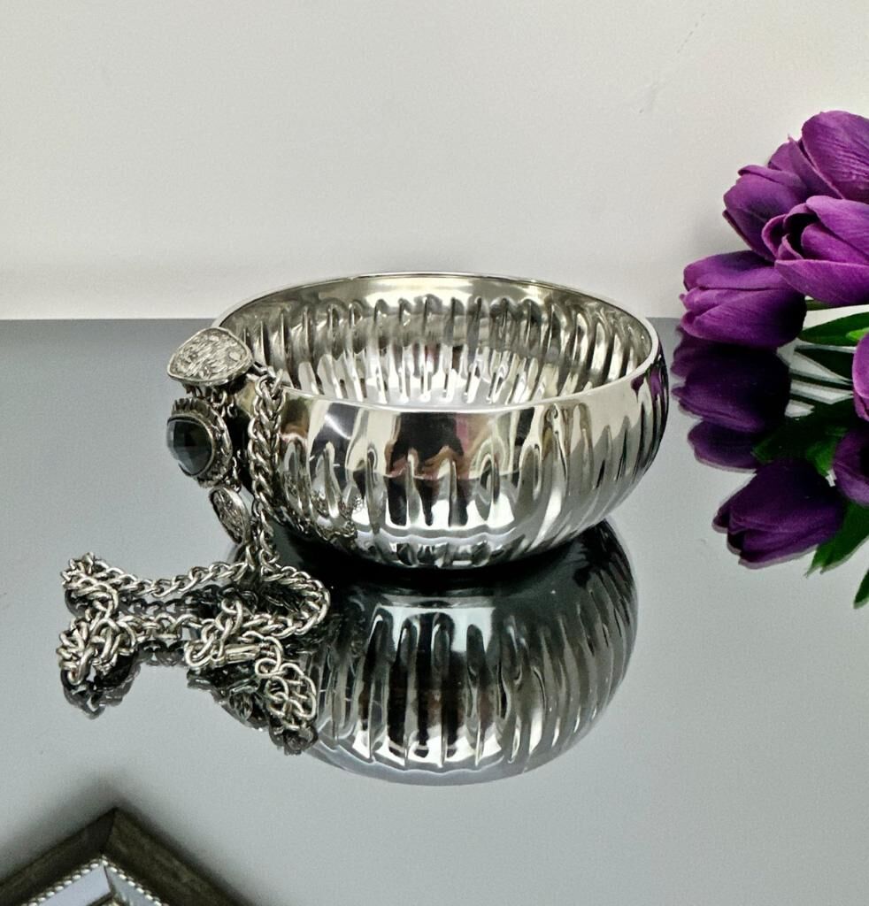 LÜKS MİNİ PASLANMAZ ÇELİK SAKSI KASE ÇİZGİ DESEN GÜMÜŞ 12 CM