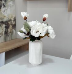 LÜKS ISLAK MANOLYA BUKETİ