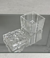 FİYONK MODEL KAPAKLI CAM KUTU ŞEKERLİK KARE