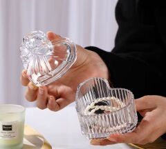 FİYONK MODEL KAPAKLI CAM KUTU ŞEKERLİK KALP