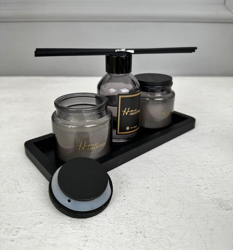 TEPSİLİ MUM VE KOKU SETİ SİYAH MİSTY FOREST