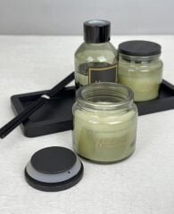 TEPSİLİ MUM VE KOKU SETİ YEŞİL OSMANTHUS GREEN TEA